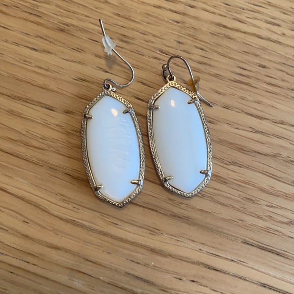 Kendra Scott Elle earring - Picture 2 of 2